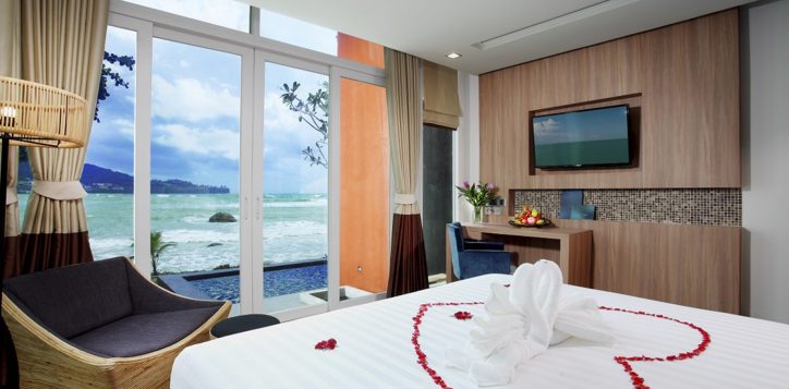 jacuzzi-villa-ocean-view-with-jucuzzi-2-2