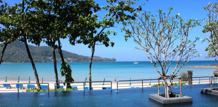 pool-and-beach-2