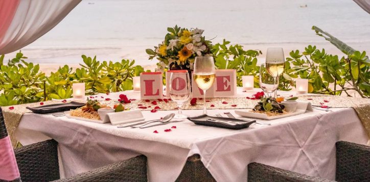 romantic-dinner-2