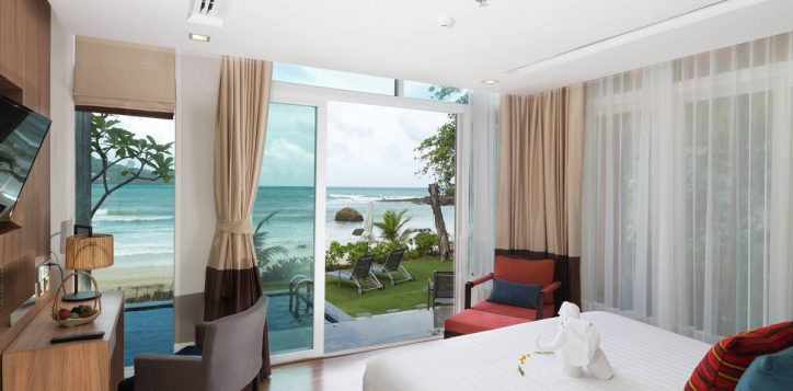 jacuzzi-villa-2