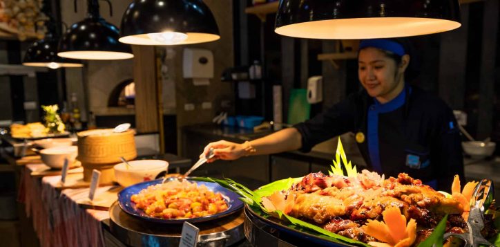 thai-buffet1-2