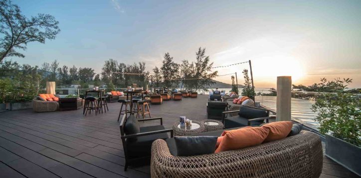 rooftop-bar-phuket-2