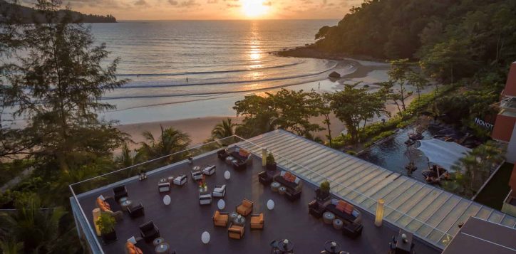rooftop-bar-phuket-2-2