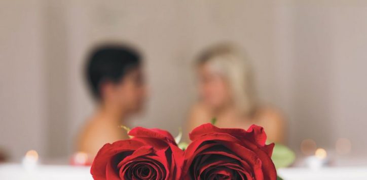valentines-rose-kiss-sensations-2